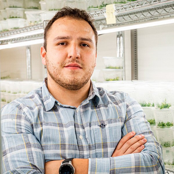 « Nous sommes parvenus à augmenter notre production de milieux de culture tout en réduisant de moitié la main-d’œuvre » 1 Preparador de medios de cultivo: caso de estudio Botanical Soltuion.